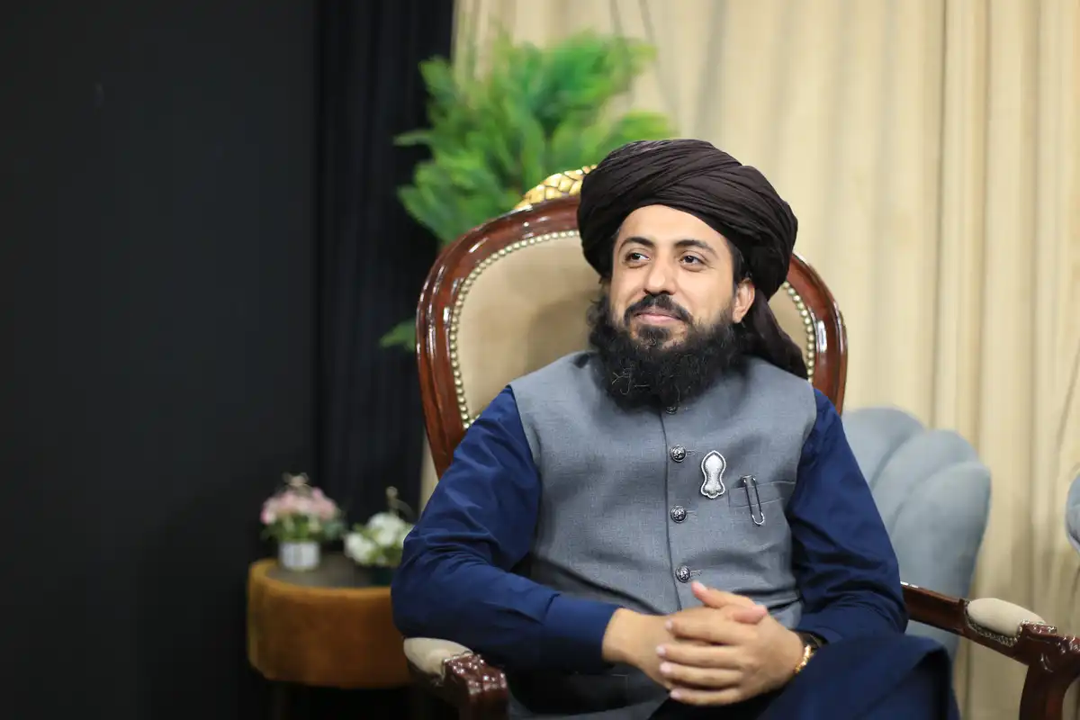 Premium Hafiz Saad Hussain Rizvi Picture for High-Impact Marketing